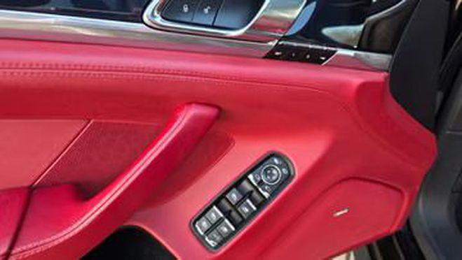Porsche Panamera 4S noir de 2015