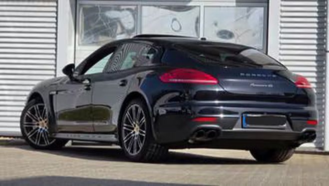Porsche Panamera 4S noir de 2015