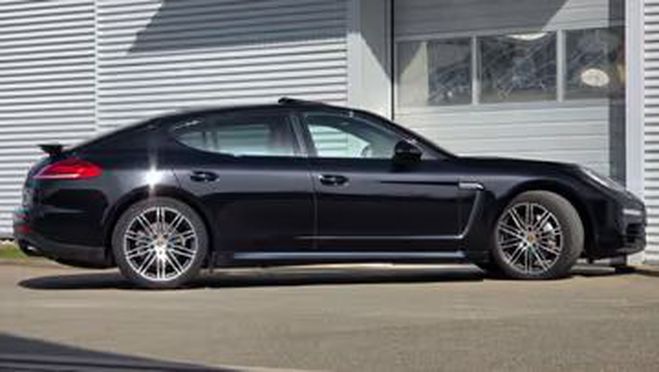 Porsche Panamera 4S noir de 2015