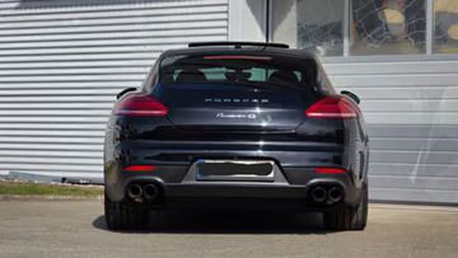 Porsche Panamera 4S noir de 2015
