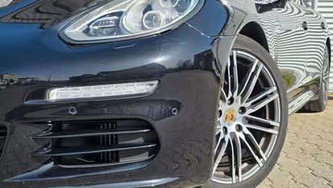 Porsche Panamera 4S noir de 2015