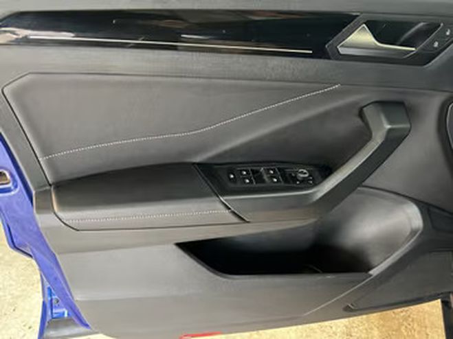 Volkswagen T Roc 1.5 TSI R-Line Black Style bleu de 2023