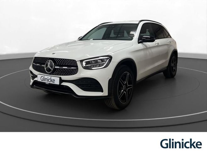 Mercedes GLC Benz 300 de 4MATIC AMG Line blanc de 2021