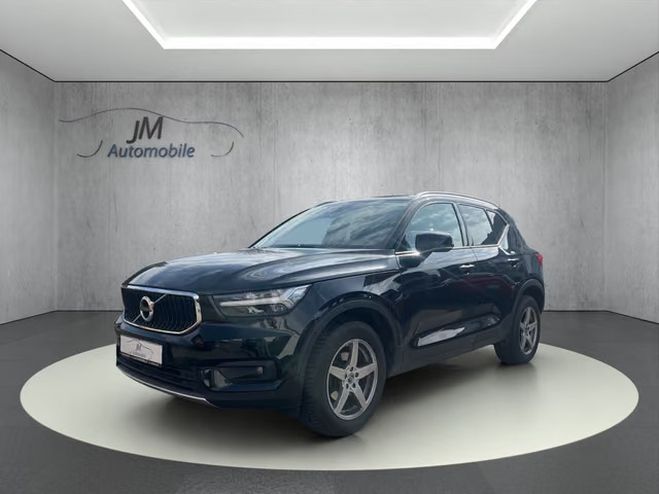 Volvo XC40 Momentum Pro 2WD noir de 2020