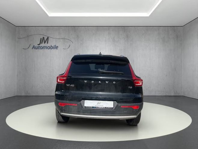 Volvo XC40 Momentum Pro 2WD noir de 2020