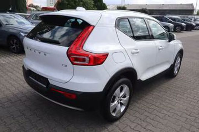 Volvo XC40 T3 Momentum Pro blanc de 2020