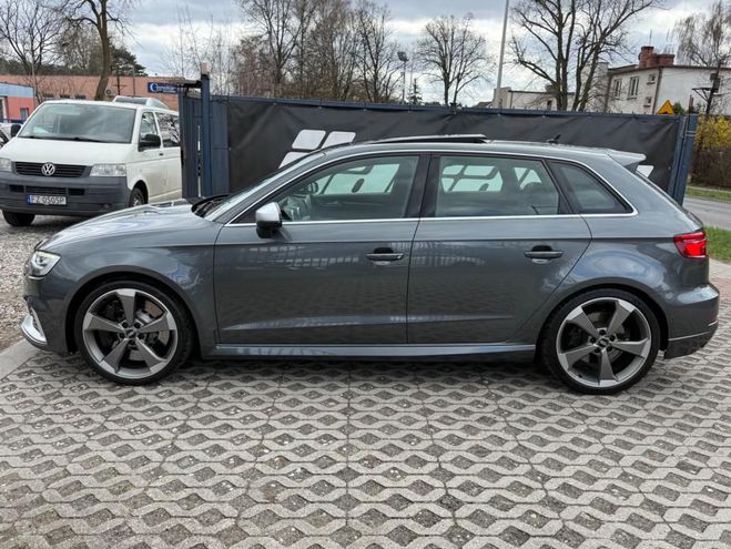 Audi RS3 2.5 TFSI quattro gris de 2019