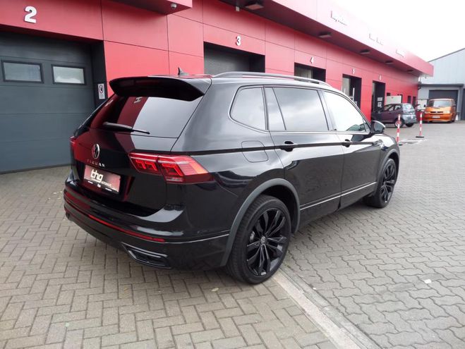 Volkswagen Tiguan 2.0 TDI R-Line 4MOTION noir de 2024