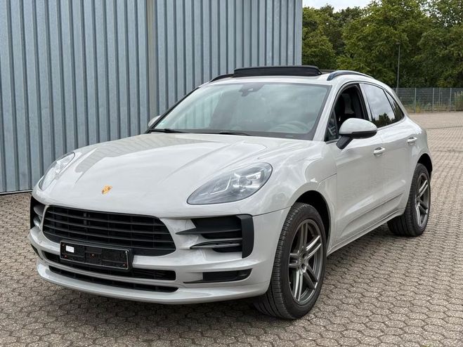 Porsche Macan  gris de 2020