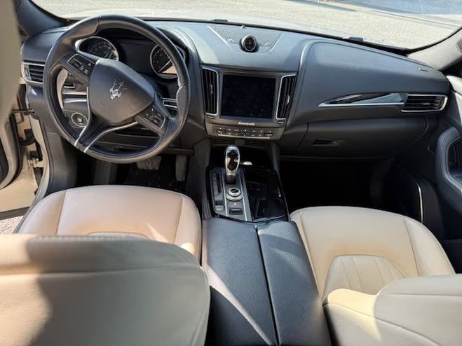 Maserati Levante Diesel 3.0 beige de 2019