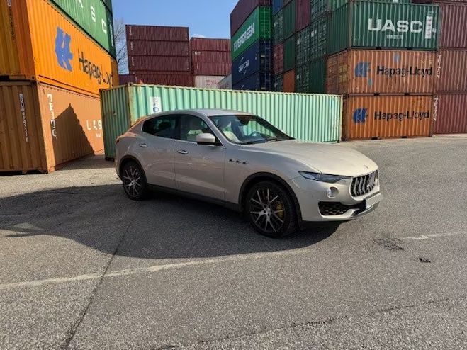 Maserati Levante Diesel 3.0 beige de 2019