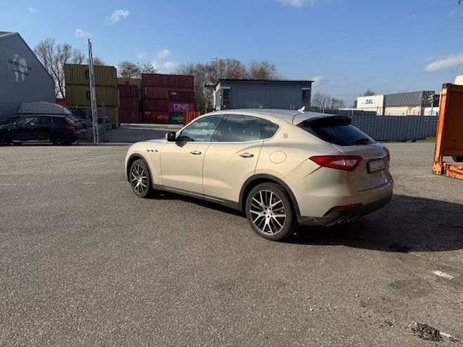Maserati Levante Diesel 3.0 beige de 2019