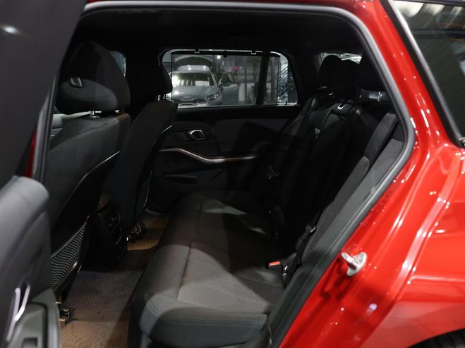 BMW Serie 3 Touring rouge de 2023