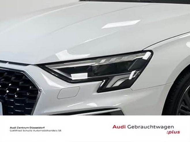 Audi A3 35 TFSI S line blanc de 2022
