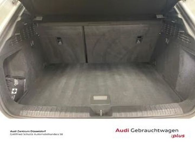 Audi A3 35 TFSI S line blanc de 2022