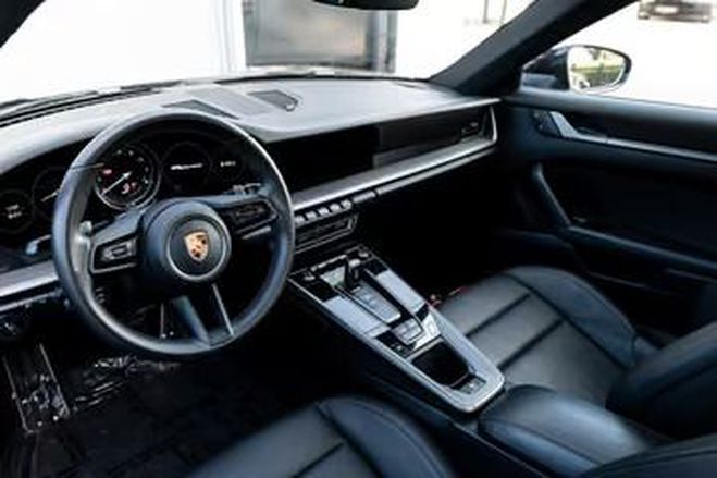 Porsche 911 911 Carrera (992) C2 noir de 2022