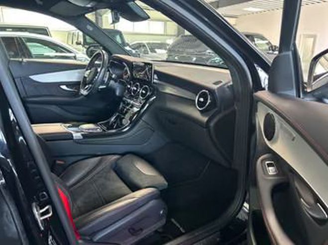 Mercedes GLC 4MATIC noir de 2022