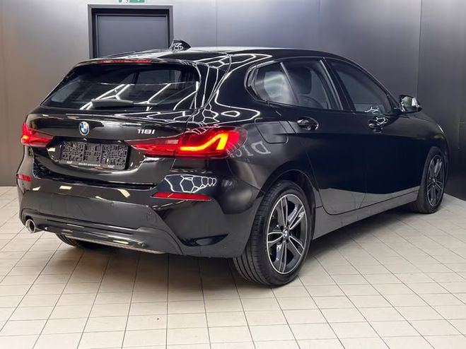 BMW Serie 1 S�rie 1 118i Sport Line noir de 2021