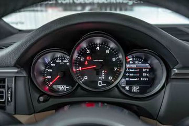 Cupra Formentor 1.5 TSI 150 ch blanc de 2023