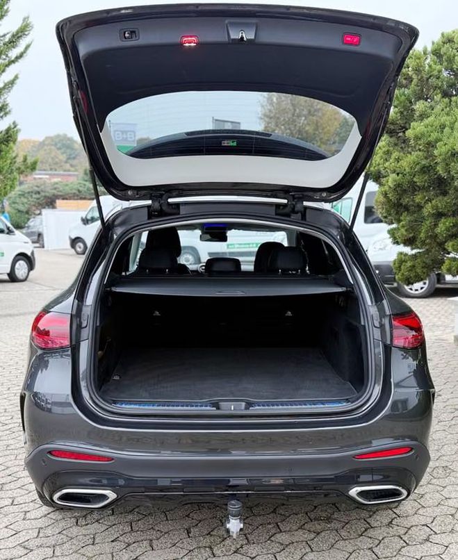 Mercedes GLC Mercedes-Benz 220 d AMG Line Advanced gris de 2024