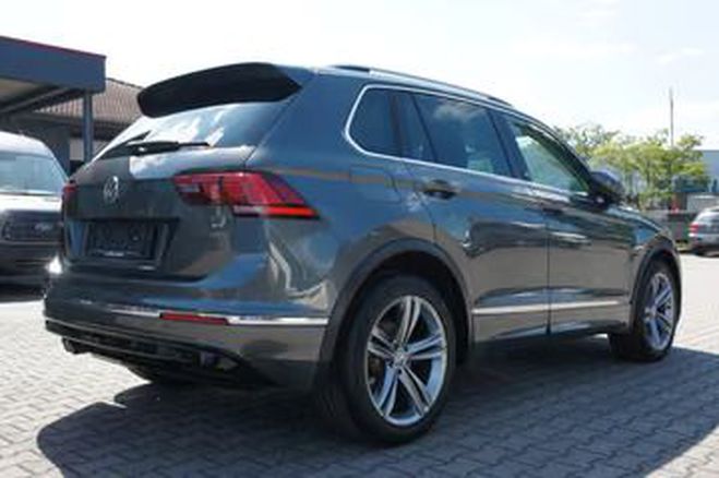Volkswagen Tiguan 1.4 TSI ACT Comfortline R-Line gris de 2018