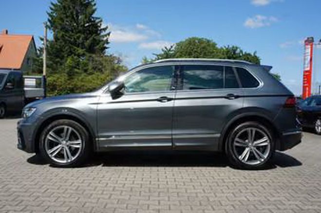 Volkswagen Tiguan 1.4 TSI ACT Comfortline R-Line gris de 2018
