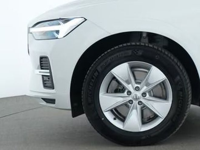 Volvo XC60 Momentum blanc de 2022