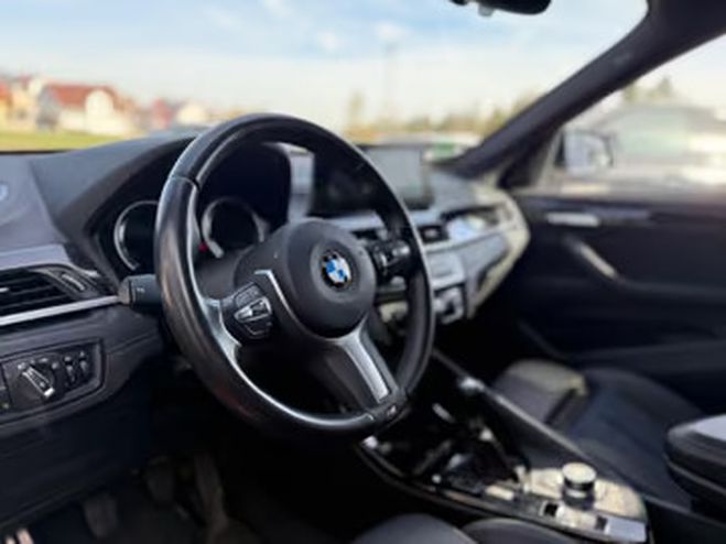BMW X1 sDrive18i M Sport blanc de 2022