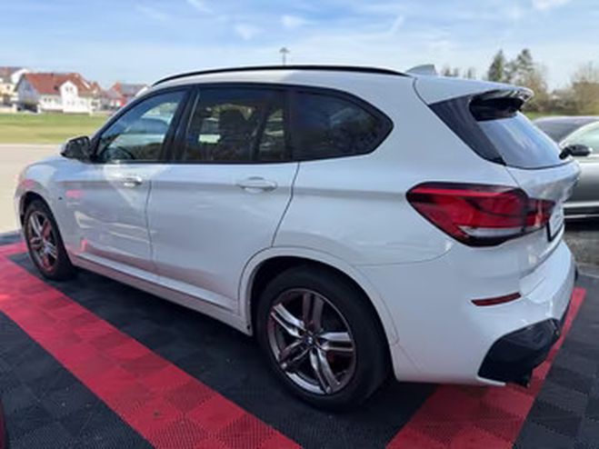 BMW X1 sDrive18i M Sport blanc de 2022