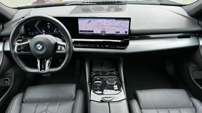 BMW Serie 5 M Sport noir de 2024