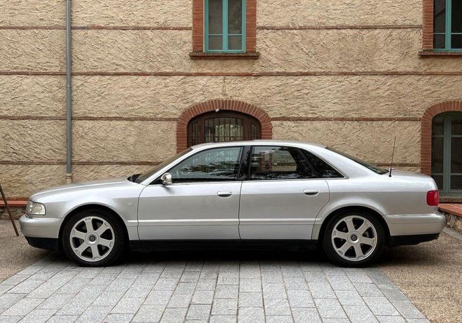 Audi S8 4.2 V8 360ch QUATTRO BVA 1ere main Origi Gris de 2001