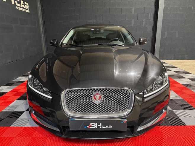 Jaguar XF 3.0 V6 - 340 Individual - Toit ouvrant - Noir de 2015