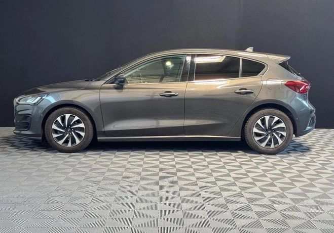 Ford Focus 1.0 FLEXIFUEL 125 HYBRID MHEV TITANIUM D Gris de 2022
