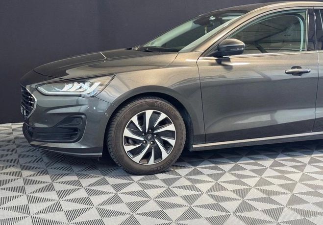 Ford Focus 1.0 FLEXIFUEL 125 HYBRID MHEV TITANIUM D Gris de 2022
