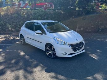 Voir d&eacute;tails -Peugeot 208 1.6 e-HDi 115ch BVM6 Allure - 1 �re main &agrave; Antony (92)