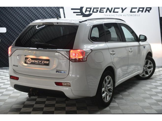 Mitsubishi Outlander 203cv - Toit ouvrant - attelage... BLANC de 2015