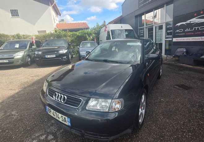 Audi A3 1.6i Ambiente Noir de 2000