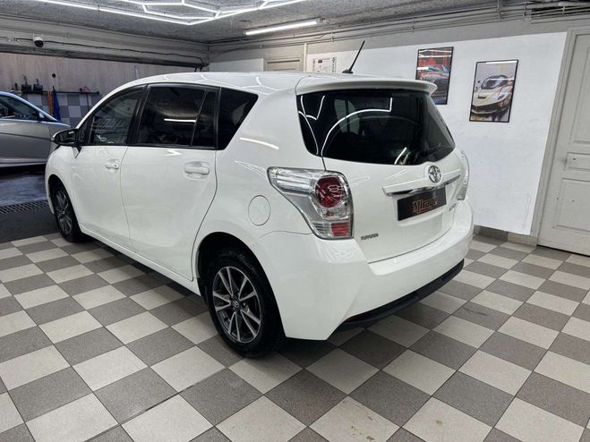 Toyota Verso 124 D-4D ACTIVE 7PL blanc metal de 2014