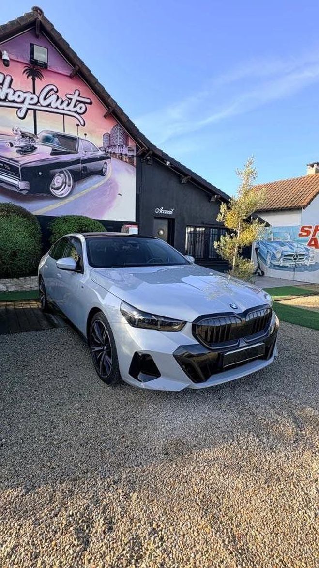 BMW Serie 5 2.0 520 I 208H 190 MHEV HYBRID M-SPORT B Gris de 2024
