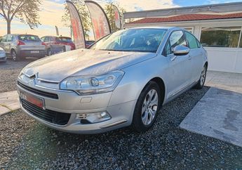  Voir d&eacute;tails -Citroen C5 HDi exclusive bo�te automatique &agrave; Aubiat (63)