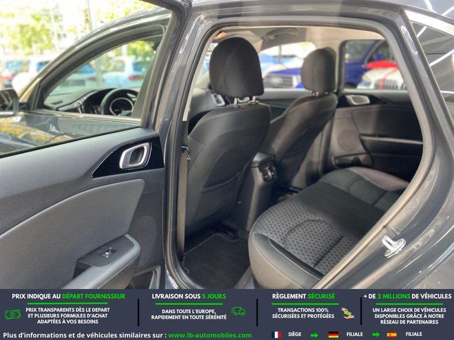Kia Ceed 1.6 CRDi 136 ch BVA Gris M�tallique de 2021