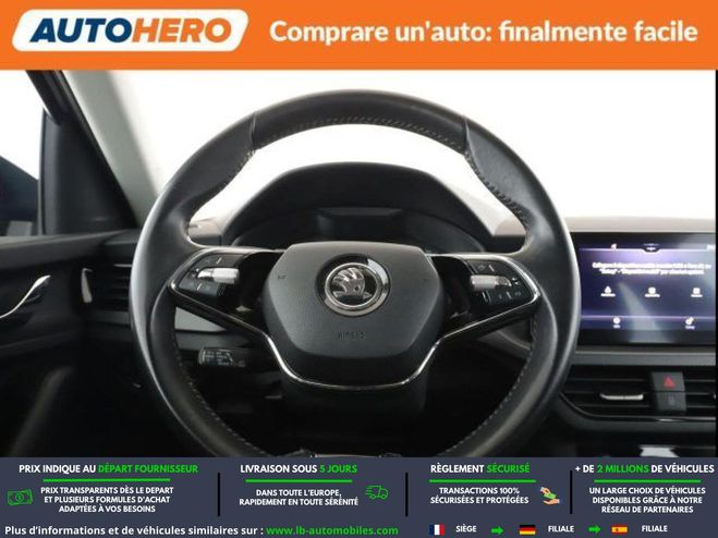 Skoda Scala 1.0 TSI 116 ch BVM Bleu M�tallique de 2020
