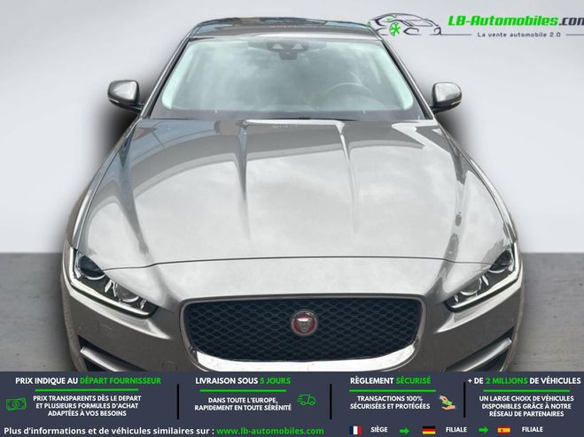 Jaguar XE 163 ch BVA E-Performance Argent� M�tallique de 2018