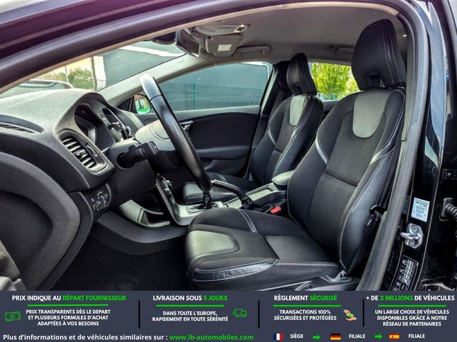 Volvo V40 T3 152 ch BVM Noir M�tallique de 2019