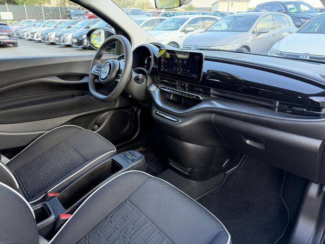 Fiat 500 500e Berline e 118 ch Nouvelle noir de 2024