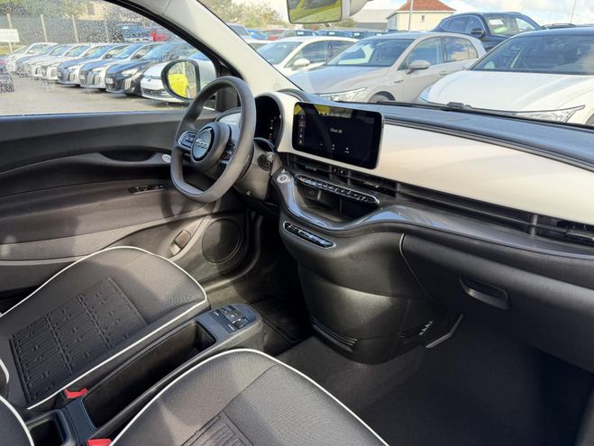 Fiat 500 500e Berline e 118 ch Nouvelle blanc de 2024