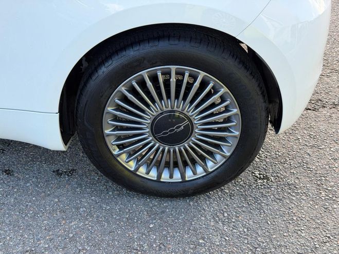 Fiat 500 500e Berline e 118 ch Nouvelle blanc de 2024