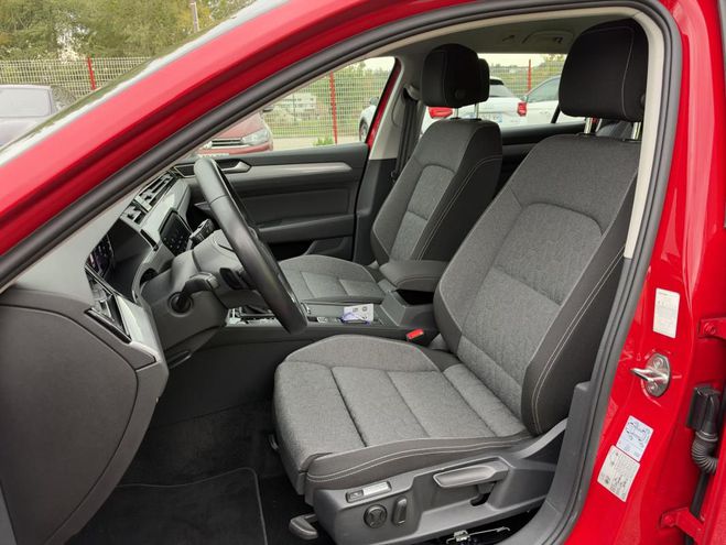 Volkswagen Passat 2.0 TDI EVO SCR 122 DSG7 Life Plus rouge de 2024
