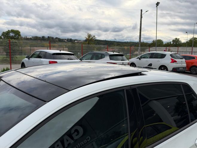 Volkswagen Golf 1.5 eTSI EVO2 150 DSG7 R-Line Edition blanc de 2025
