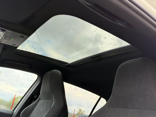 Volkswagen Golf 1.5 eTSI EVO2 150 DSG7 R-Line Edition blanc de 2025